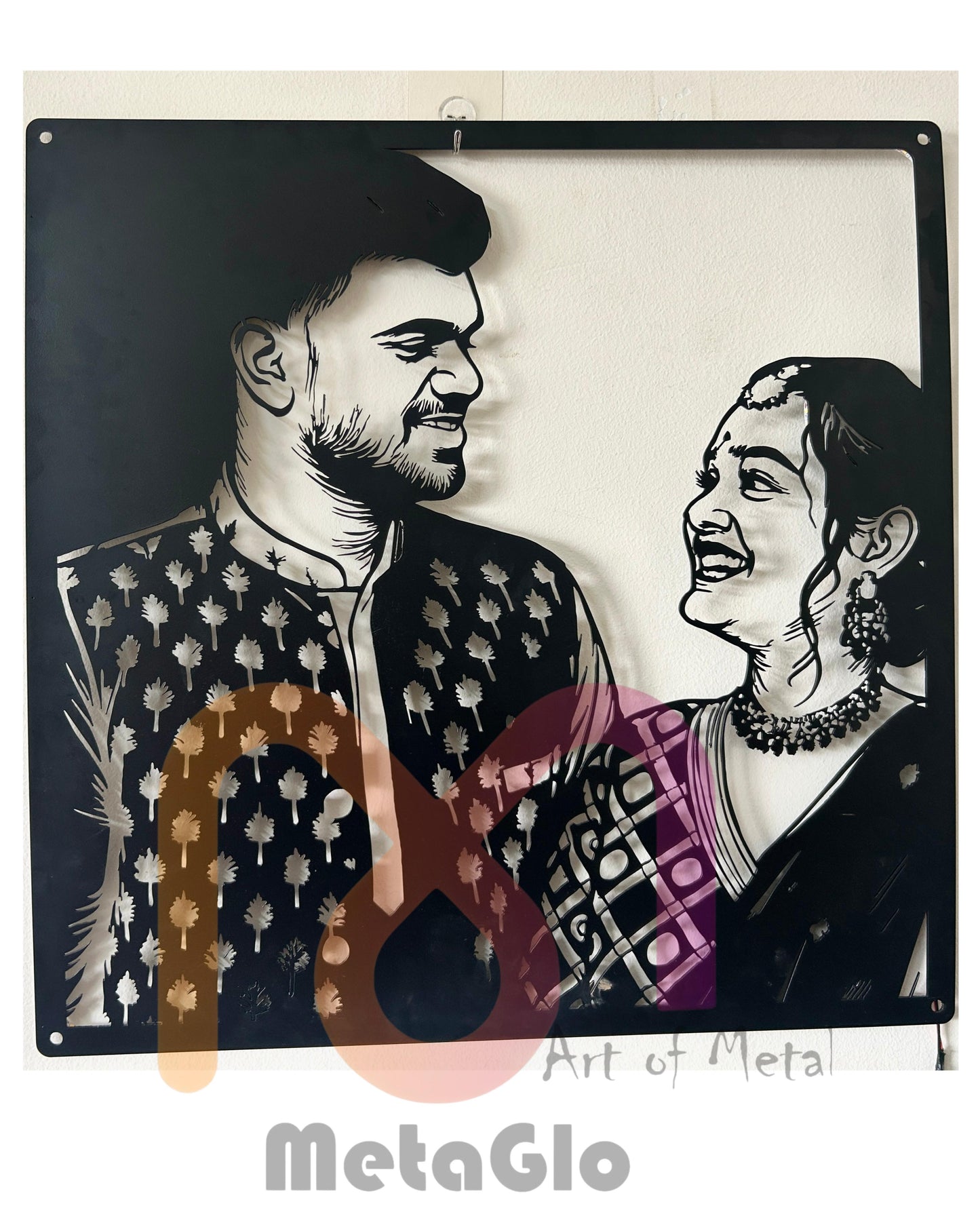 Custom Metal Couple Portrait with LED Light – Personalized Wall Art for Home Décor & Gifting